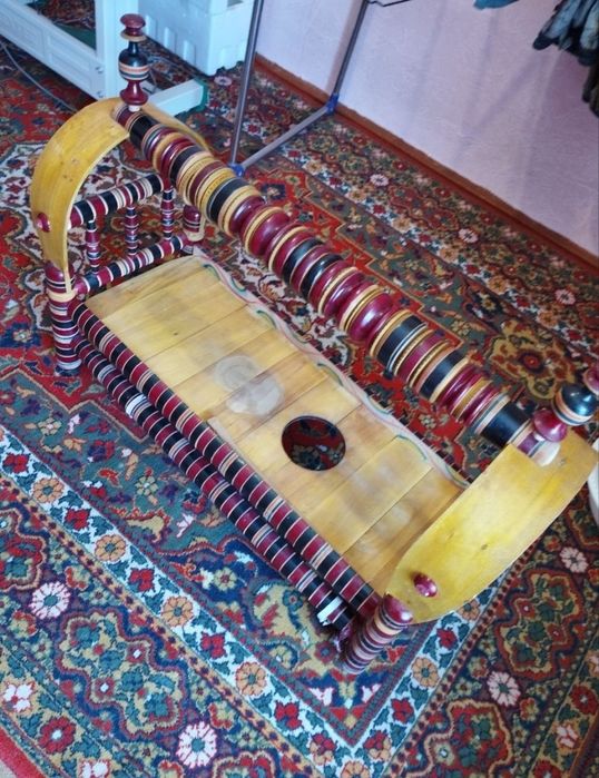 Xadunok bilan Beshik sotiladi