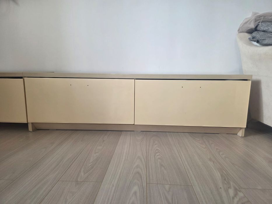 Продам тумбы под телевизор