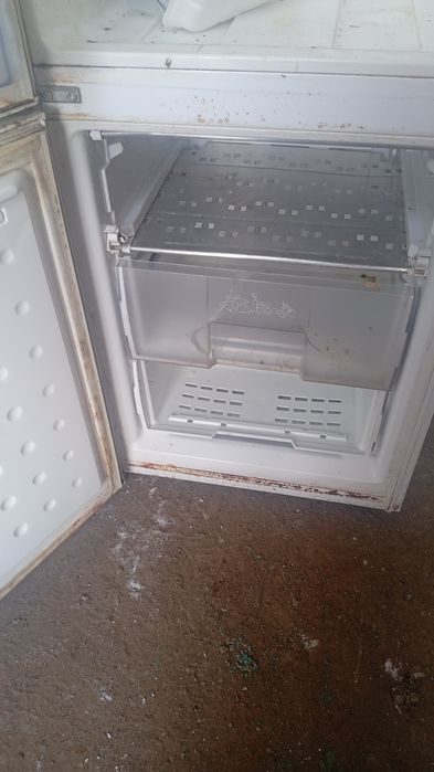 Продам холодильник