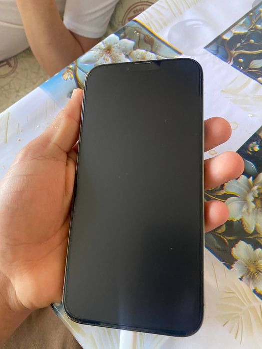 Iphone 13 pro max ideal 84 emkost narx kelishiladi
