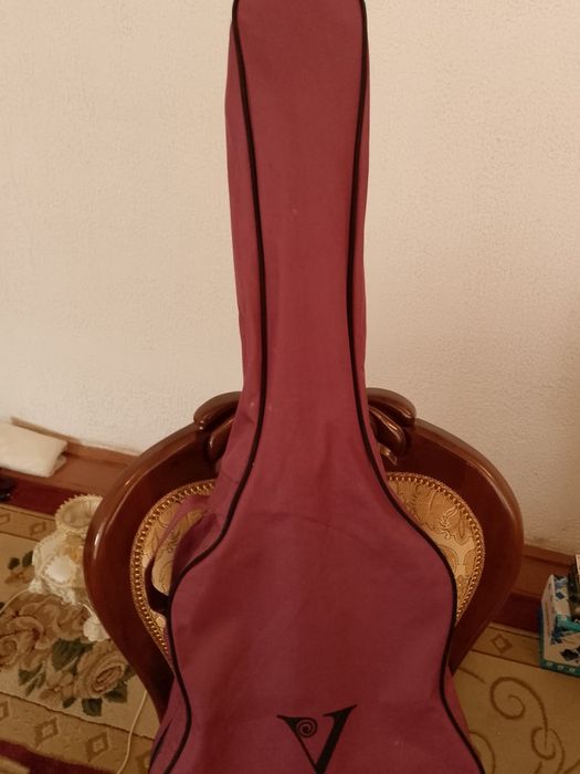 Гитара акустическая