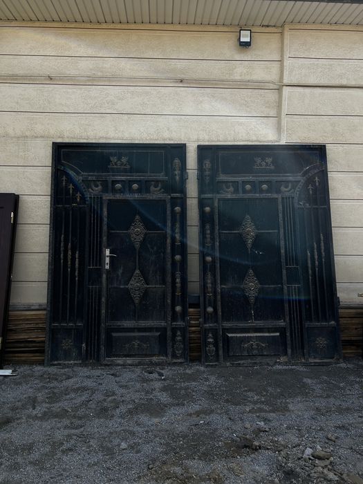 Кованные ворота с калиткой