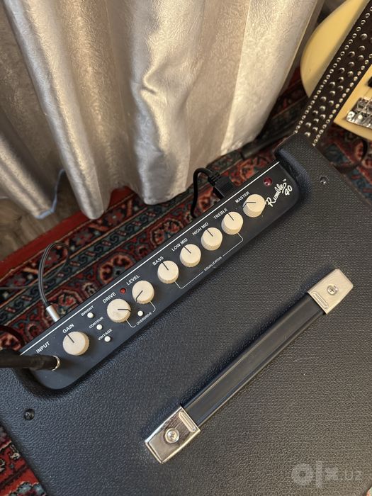 Басовый комбоусилитель Fender Rumble 40