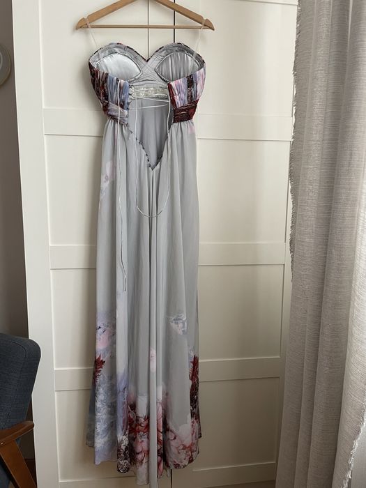 Официална рокля на Стоян Радичев