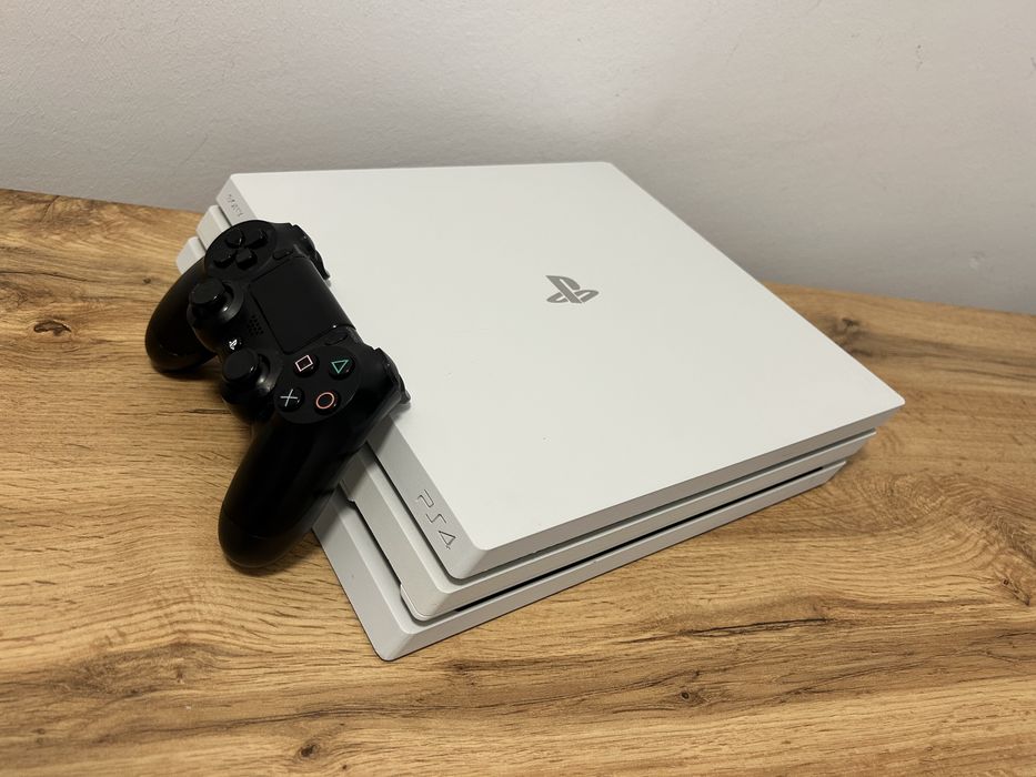 Consolă PlayStation 4 Pro 2Tb!! 750 Ron