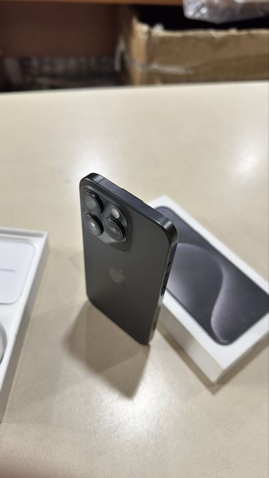 Iphone 15 pro 256GB