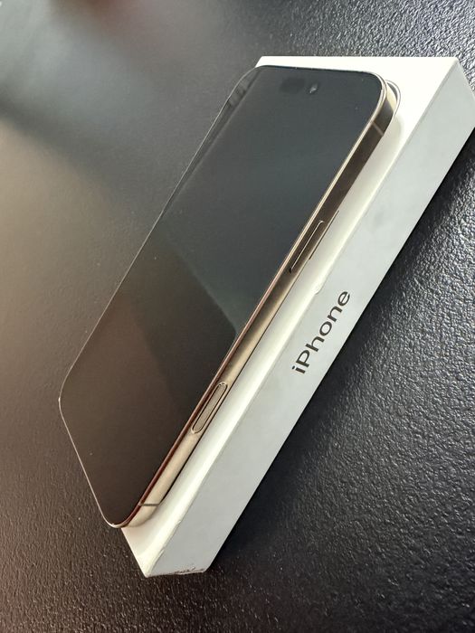 Iphone 16 pro max desert titanium