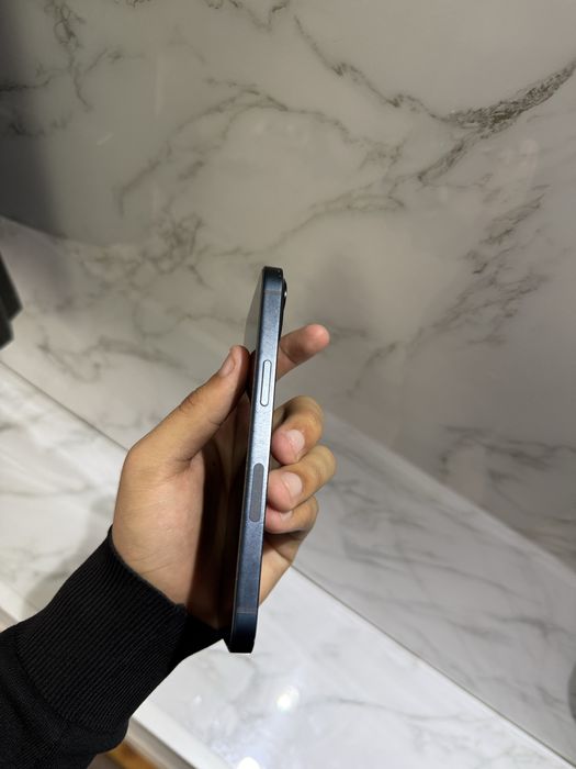 iPhone 13 продается