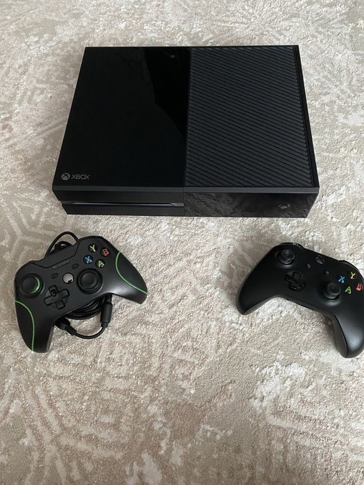 Продам Xbox One 500g