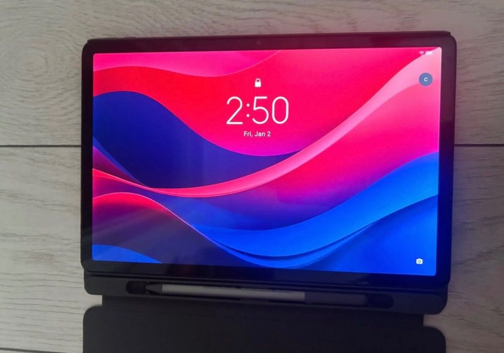 Lenovo Tab M11” 4GB/128GB – nouă, cu Tab Pen & husă originală