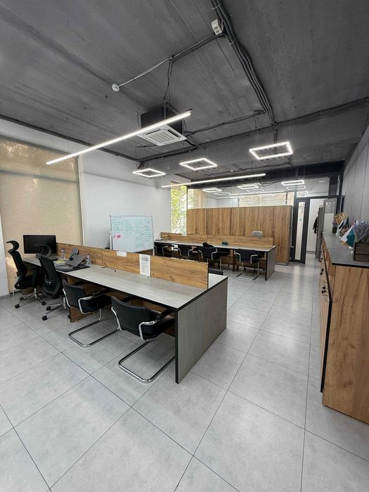 В АРЕНДУ Готовый офис 245 м² на Максима Горького — 50 рабочих мест