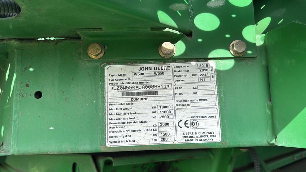 Продам комбайн John Deere W550