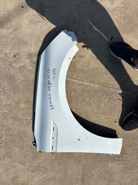 Десен преден калник Renault Megane 4 2016 631125412R