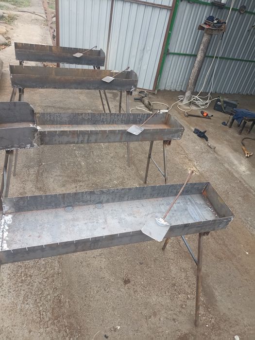 Мангалдар бар аяқтары жыйналмалы