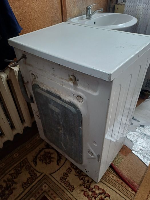 Стиральная машина 5кг.