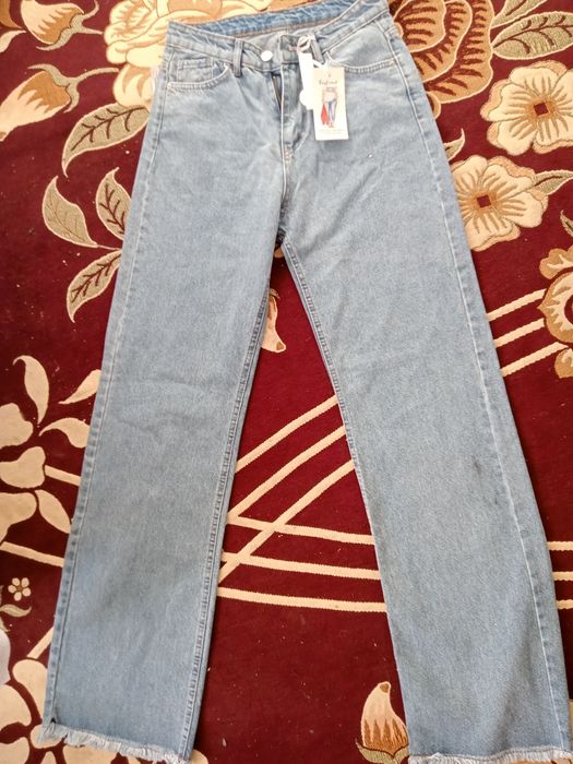 Джинсы хорошем качестве