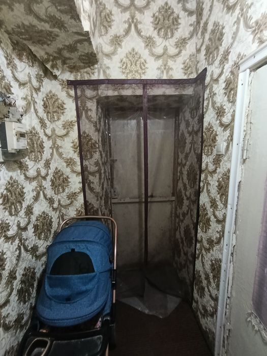 Квартира сотилади Олмазар тумани кора камиш 2/5 да 1 хонали келишади