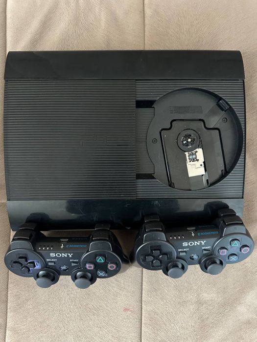 Playstation 3 superSlim/500gb/2 ta yangi pult