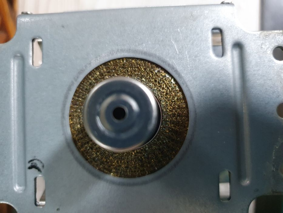 Магнетрон LG 2М213