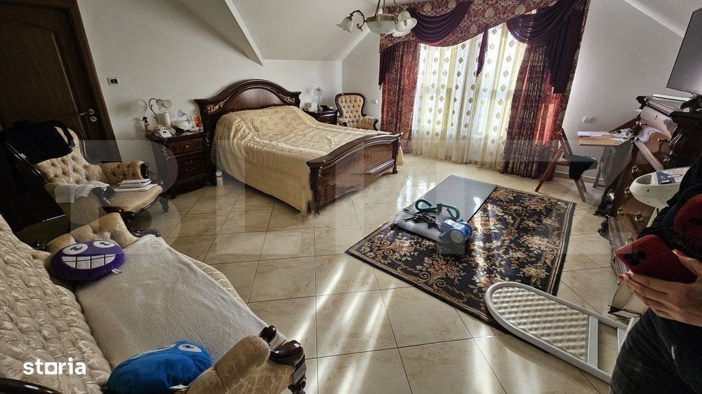 Vila in regim P+1, 380 mp², pretabila spatii de birouri,  zona Consul - More