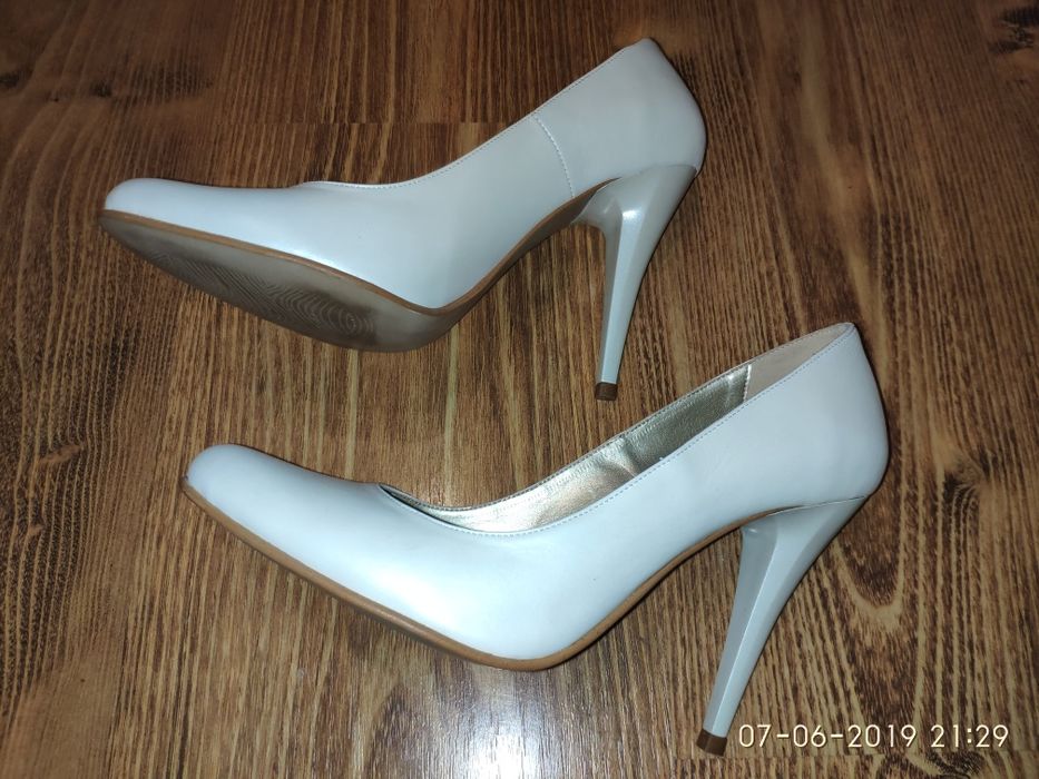 Pantofi din piele dama marime 37 CORYLUSS COLECTION