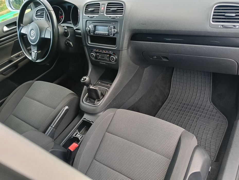 VOLKSWAGEN Golf 2010 — imagine 2