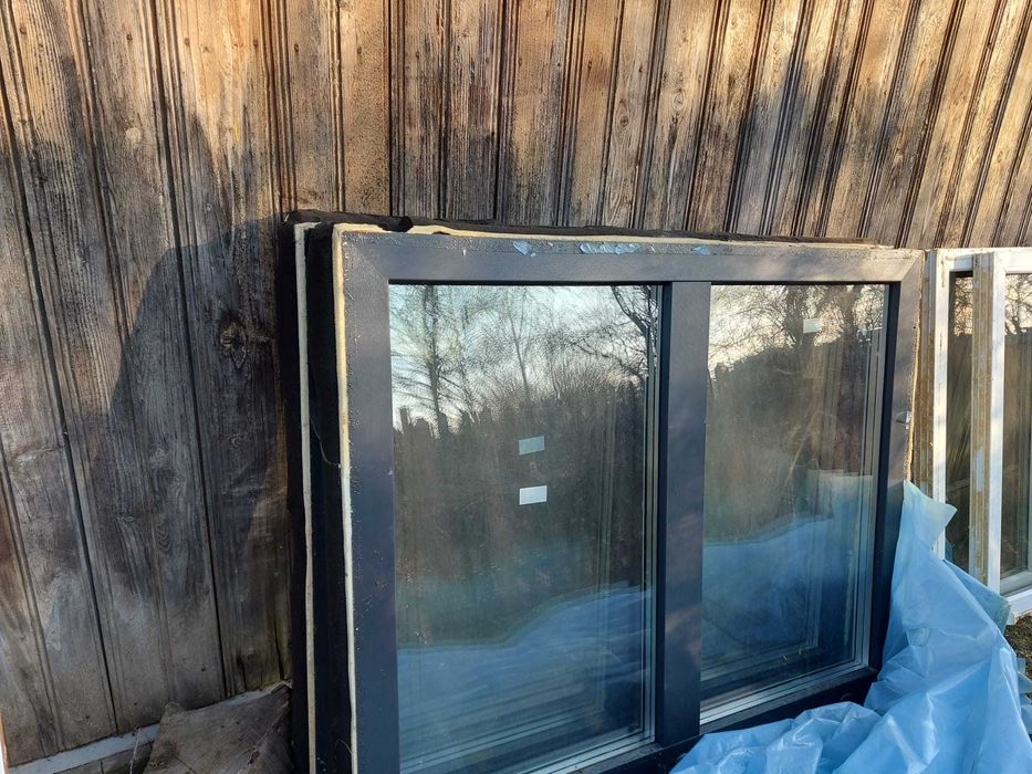 Vand ferestre din profile PVC Salamander 92 mm si Ramplast 70 mm