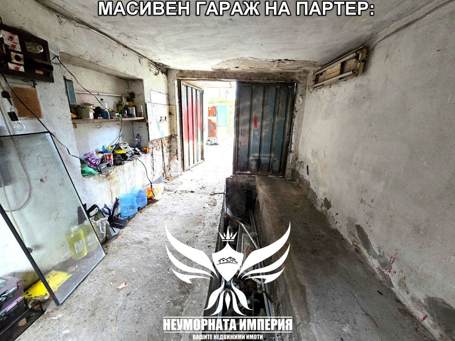 Продавам обзаведен тристаен, мансарден тристаен, двор 230кв.м., гараж и паркомясто 210РЗП в Асеновград кв.Баба тонка - снимка 20