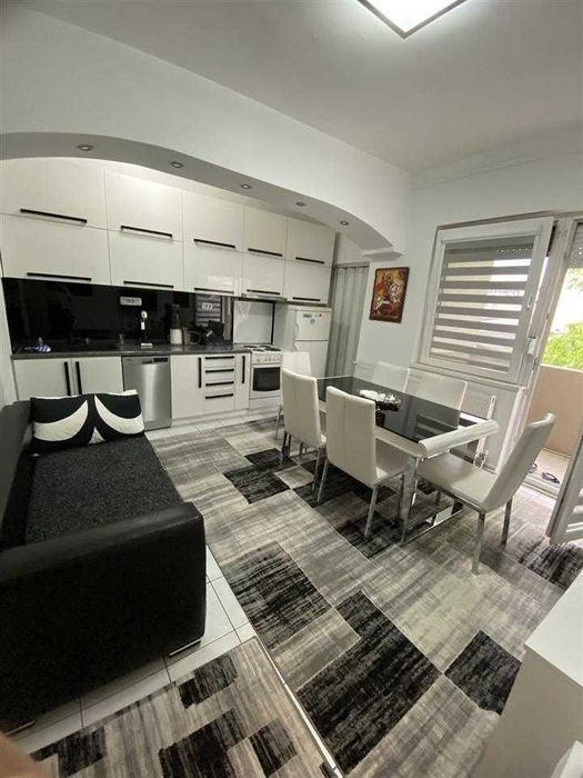 Дава се под наем Тристаен апартамент в Бургас, Възраждане - 84 кв.м за 280.5 € - Снимка #1