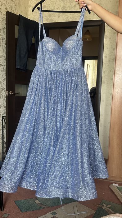 Продаю вечернее платье в отличном состоНии