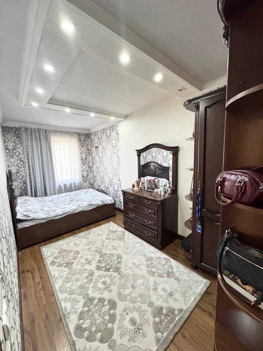 5/4/4, Дархан-3   77-серия, 95 м²