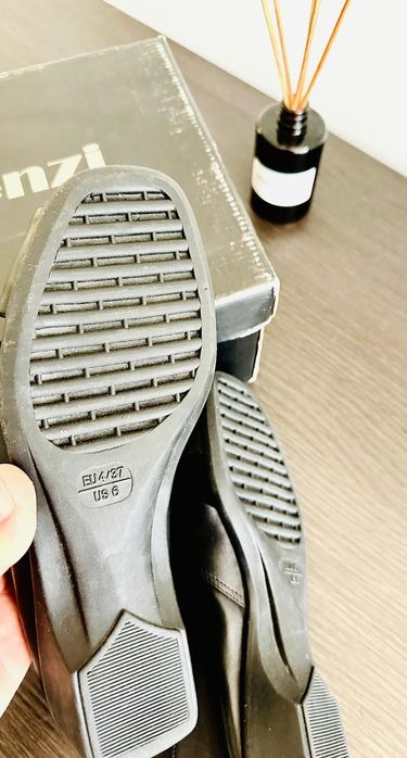 sandale damă / pantofi decupați