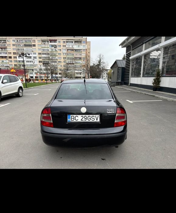 Vând Scoda superb