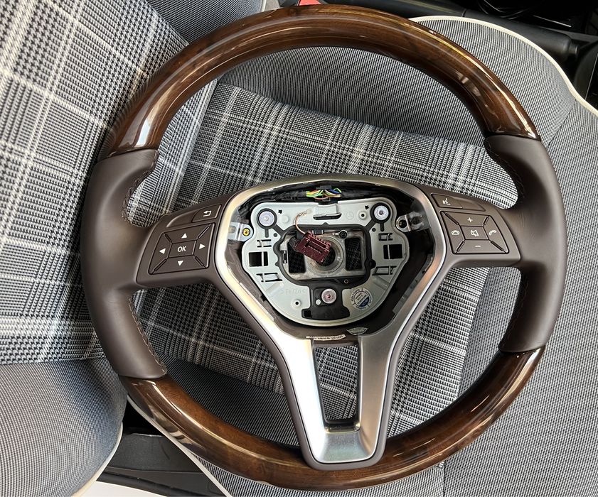 Волан мерцедес бенц