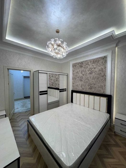 Срочно 2 х комнатная Продается 6 квартал чиланзар