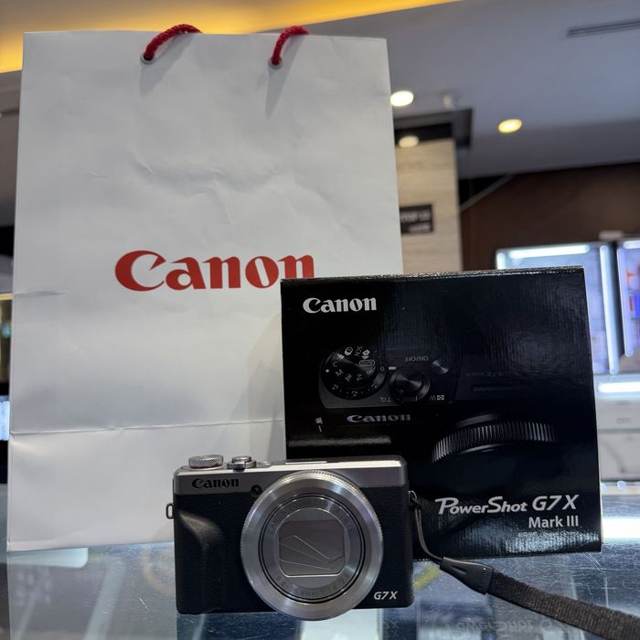 Canon G7X mark iii silver
