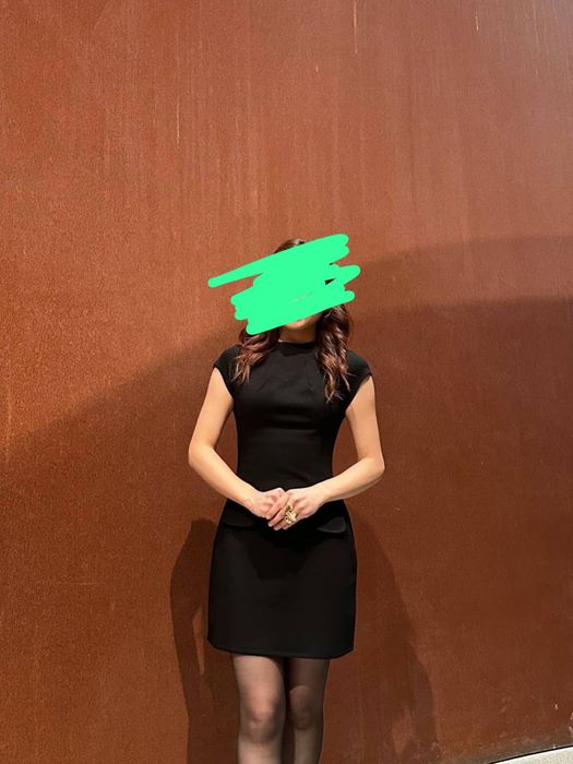 Черное платье короткое