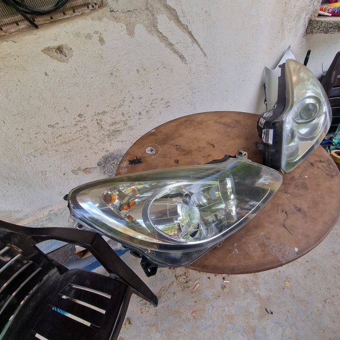 Opel Corsa D opc 2009 ляв и десен фар