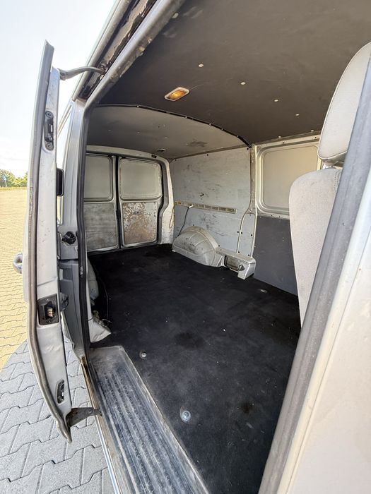 VOLKSWAGEN Transporter 0 — imagine 5