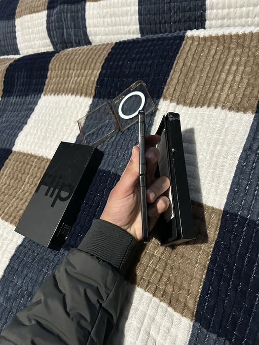 Самсунг Z flip 4 срочно
