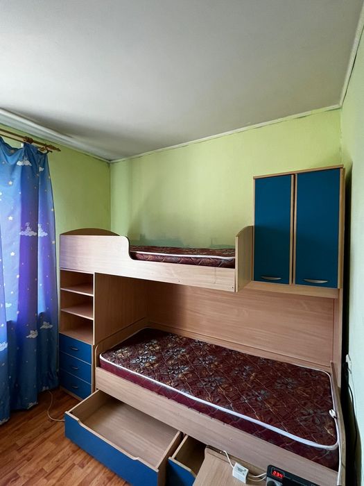 Продам детский гарнитур б/у