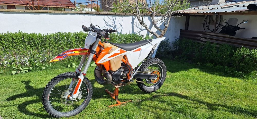 Продавам  KTM EXC 300