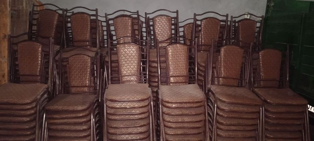 Стол стул сотилади