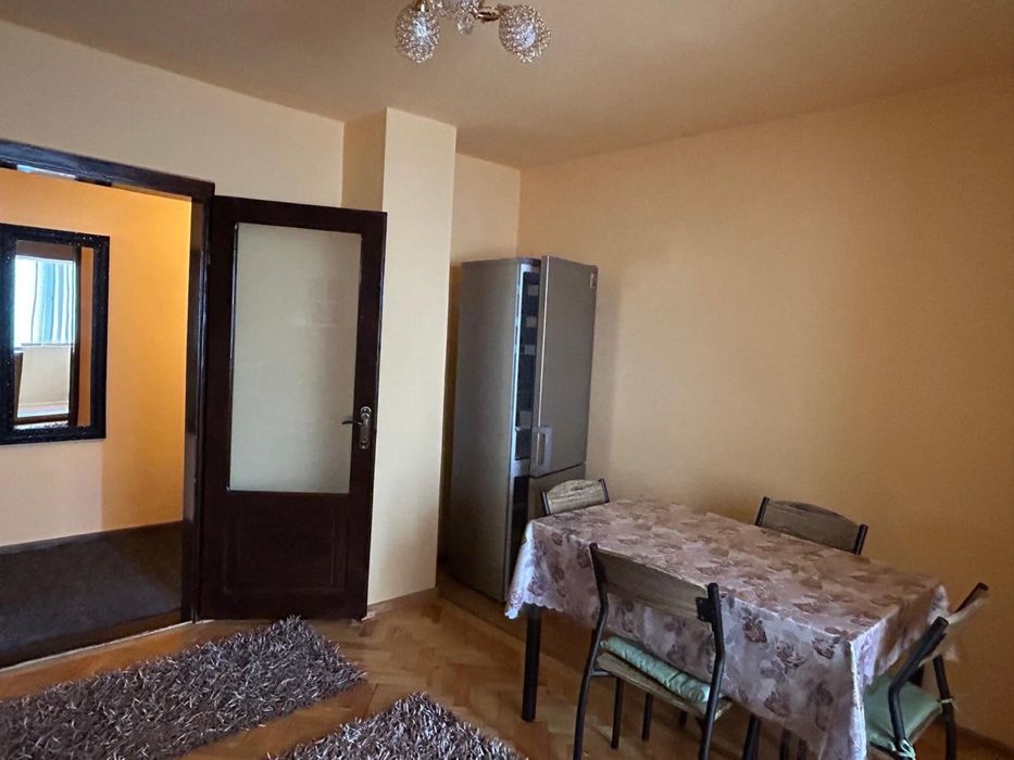 Apartament de închiriat cu 2 camere