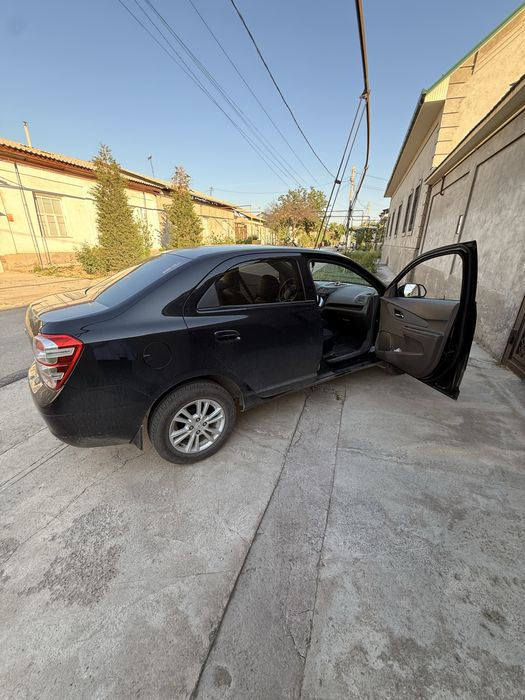 Chevrolet Cobalt 2024 — 3