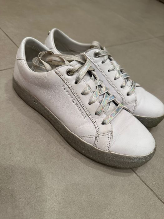 Tommy Hilfiger маратонки