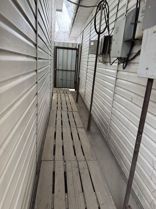 контейнер 20 фут.в центре города