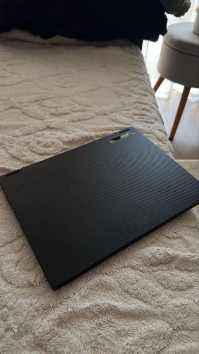 Asus ROG Flow X13 Ryzen 7 5800HS / RTX 3050 Ti / 16GB RAM / 1TB SSD