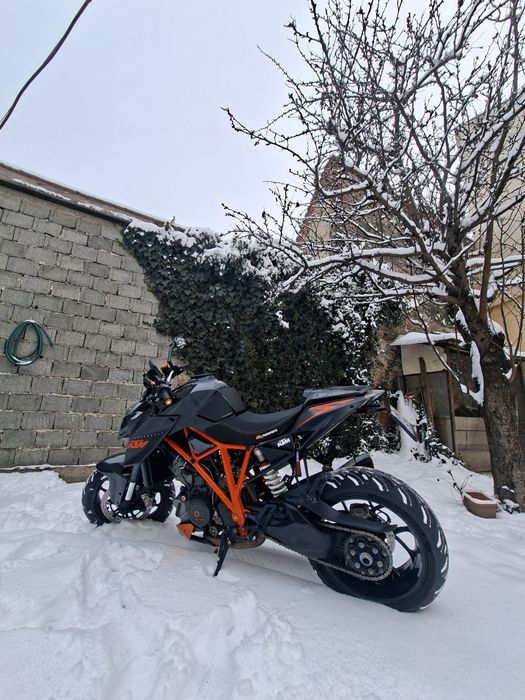 KTM Superduke 1290 R 2014