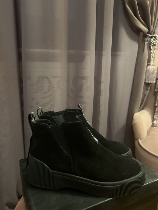 Ghete dama piele intoarsa